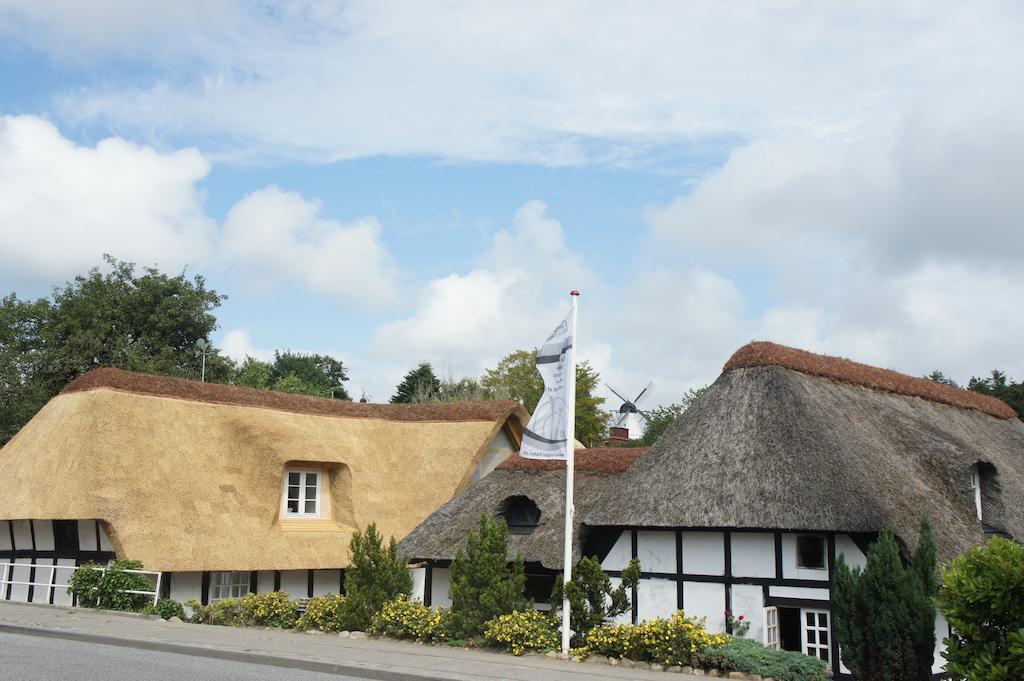 Lyng Dal Hotel Og Restaurant Ry Kültér fotó
